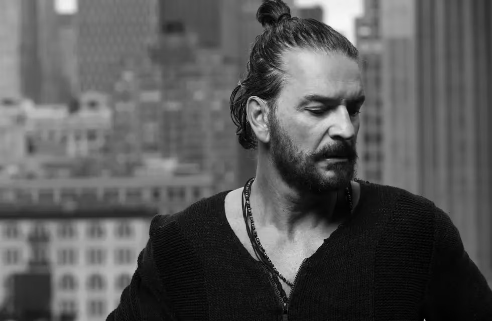 Ricardo Arjona Anuncia Su Retiro De Los Escenarios Por Problemas De