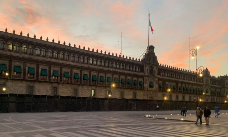 Blindan Palacio Nacional Previo A La Marcha Por Nuestr