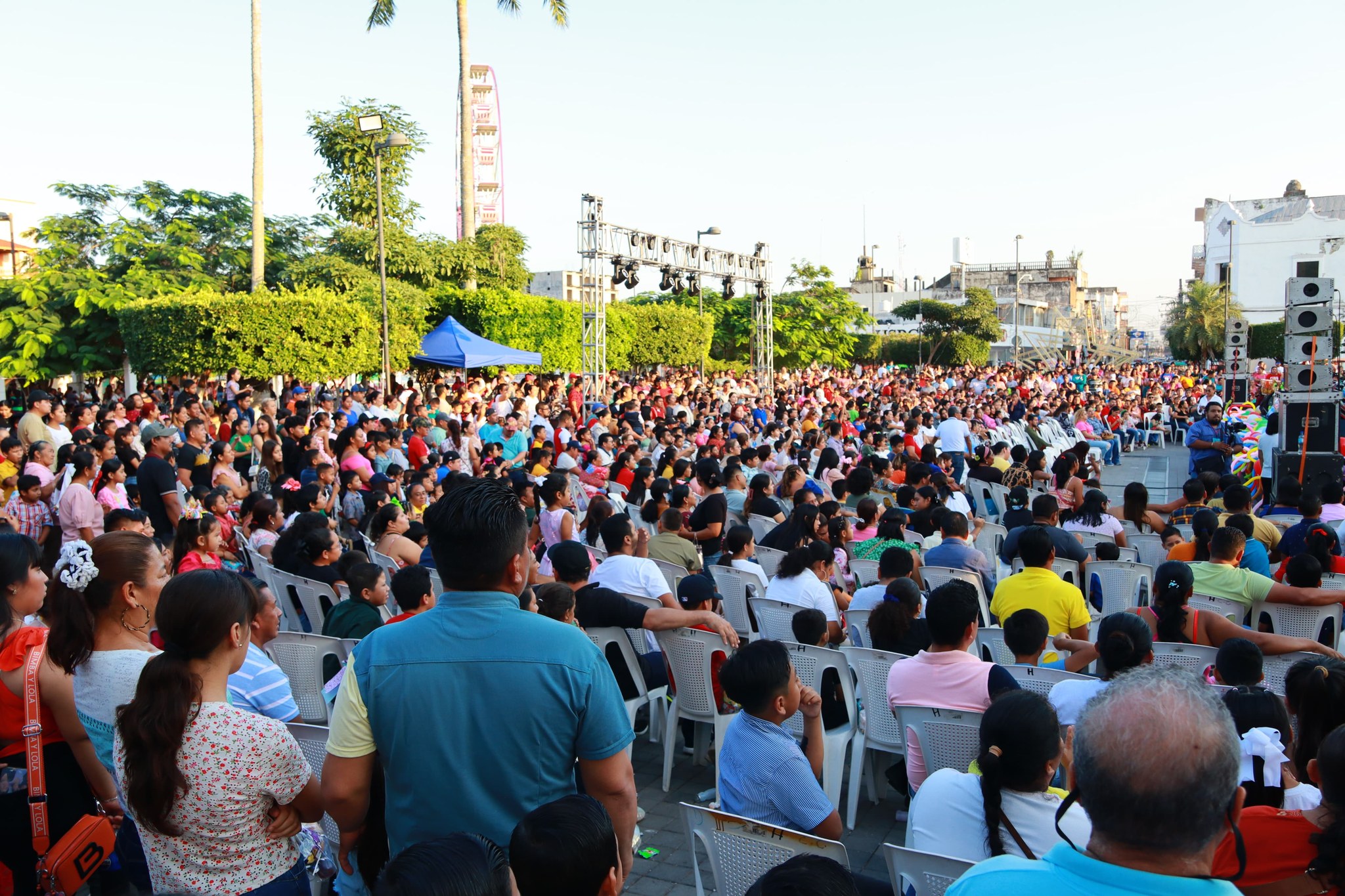 Viven niños de Comalcalco fantástico y memorable festejo de Día de Reyes