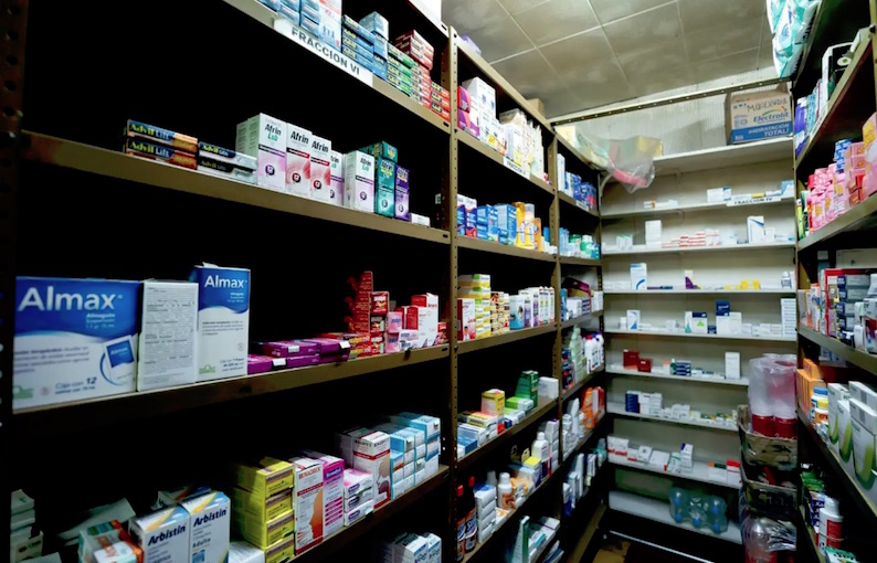 Claudia Sheinbaum anuncia solución al desabasto de medicamentos en dos meses