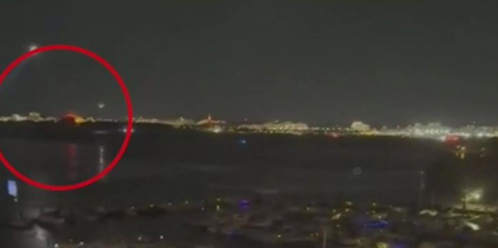 Avión choca con helicóptero cerca del Aeropuerto de Washington