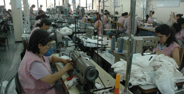 Textileros de México y EE.UU. aplauden el nuevo arancel mexicano contra plataformas chinas