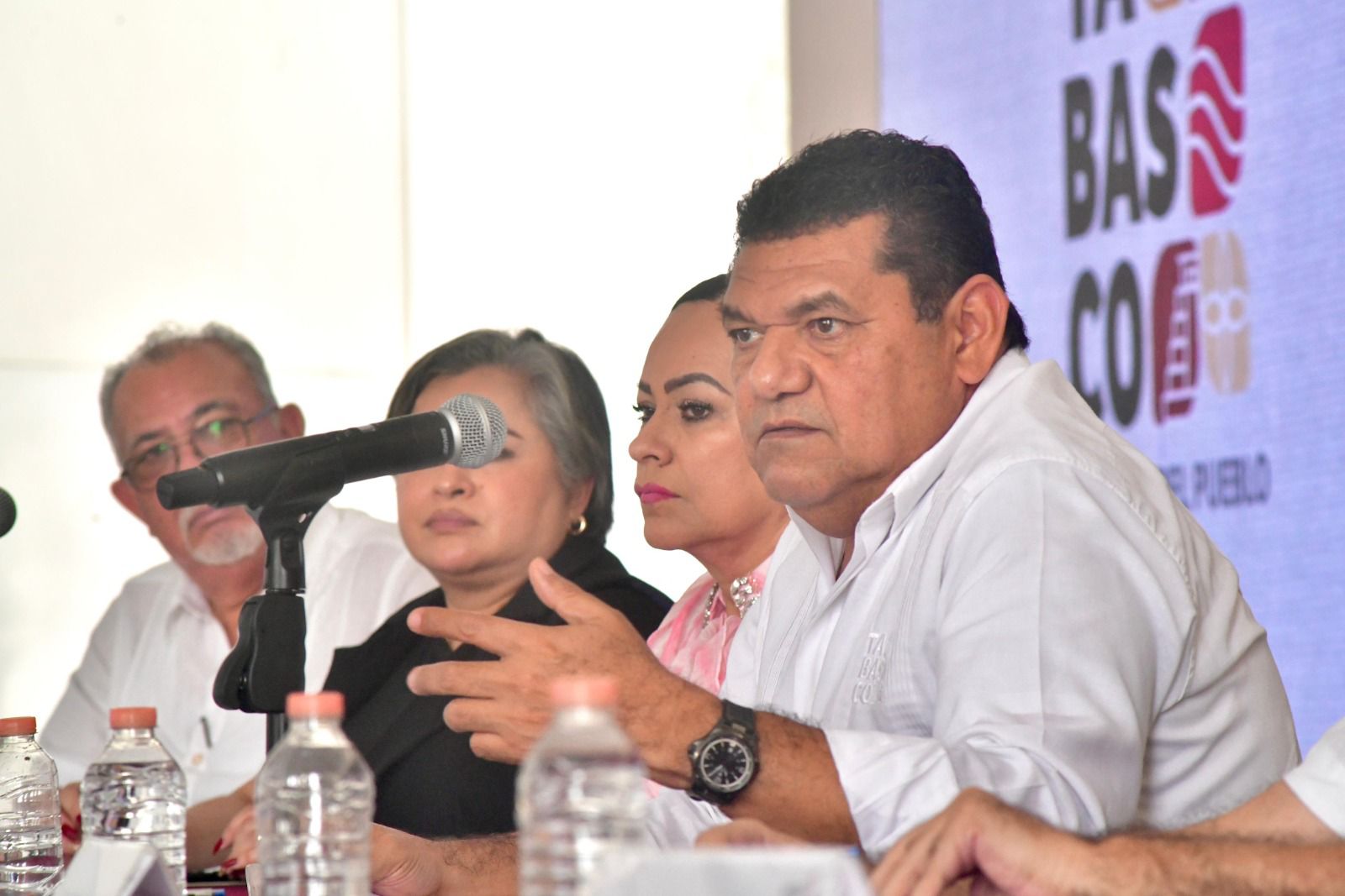 Gobierno del Pueblo fortalecerá la educación en Tabasco; anuncia Javier May inversión para mejorar la infraestructura, mobiliario y equipo