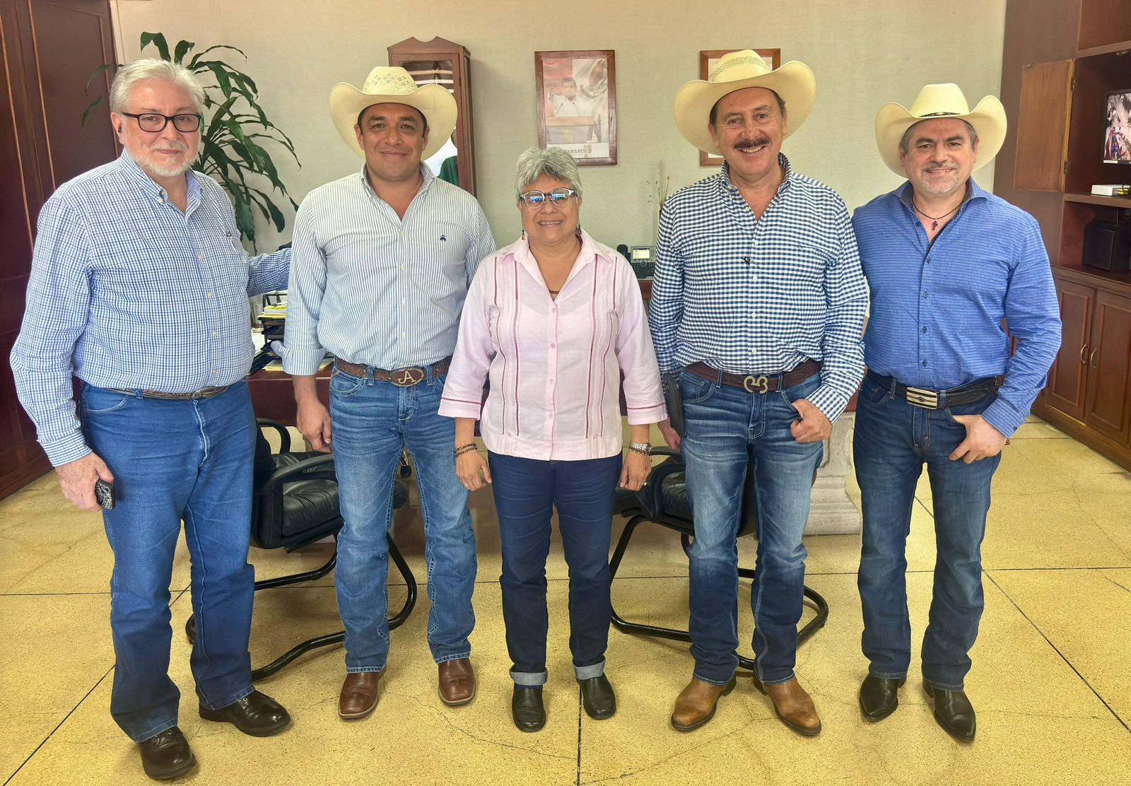 Tabasco y Chiapas en coordinación con el gobierno federal conforman Grupo de Trabajo para campaña nacional contra Tuberculosis Bovina