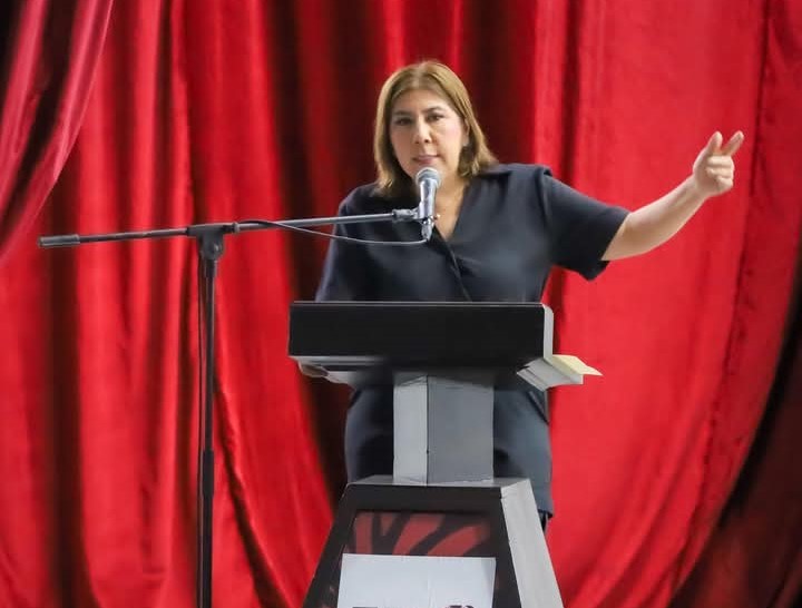 Mari Luz Velázquez Jiménez encabeza encuentro territorial con directores de escuelas primarias y refuerza el compromiso con la educación