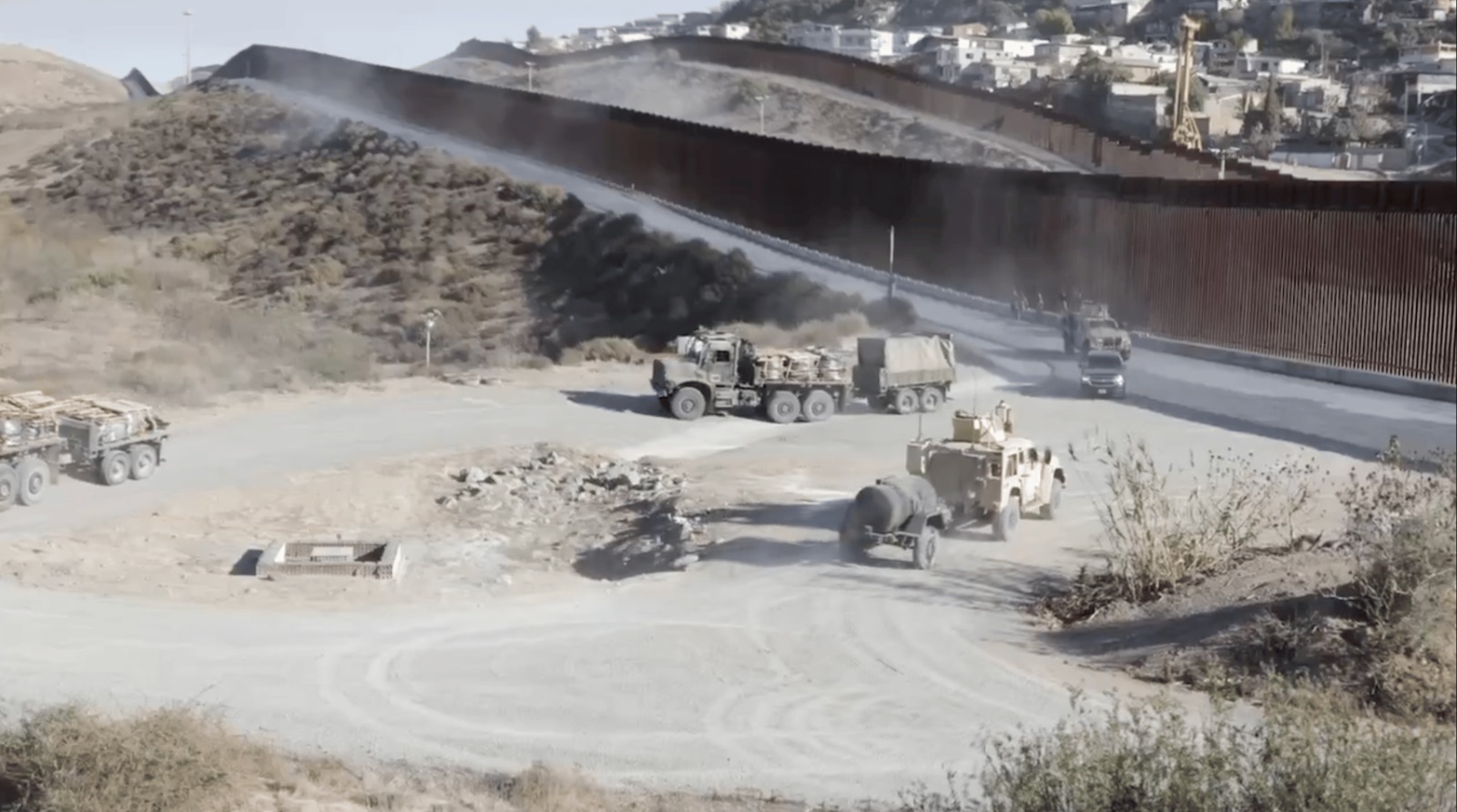 Estados Unidos despliega marines en la frontera con México