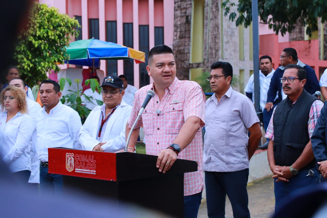 Da Ovidio Peralta banderazo de inicio a intensa jornada de combate al dengue