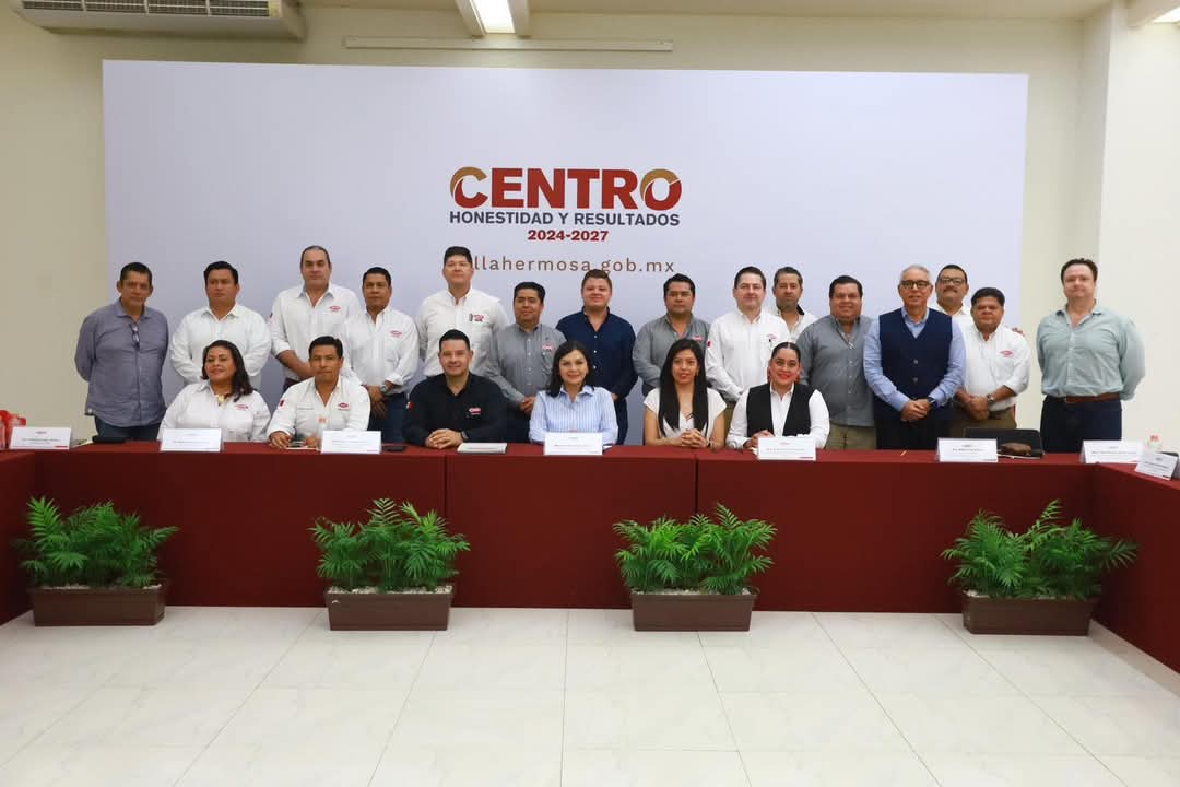 Ratifica Yolanda Osuna coordinación con constructores locales para beneficio de Centro