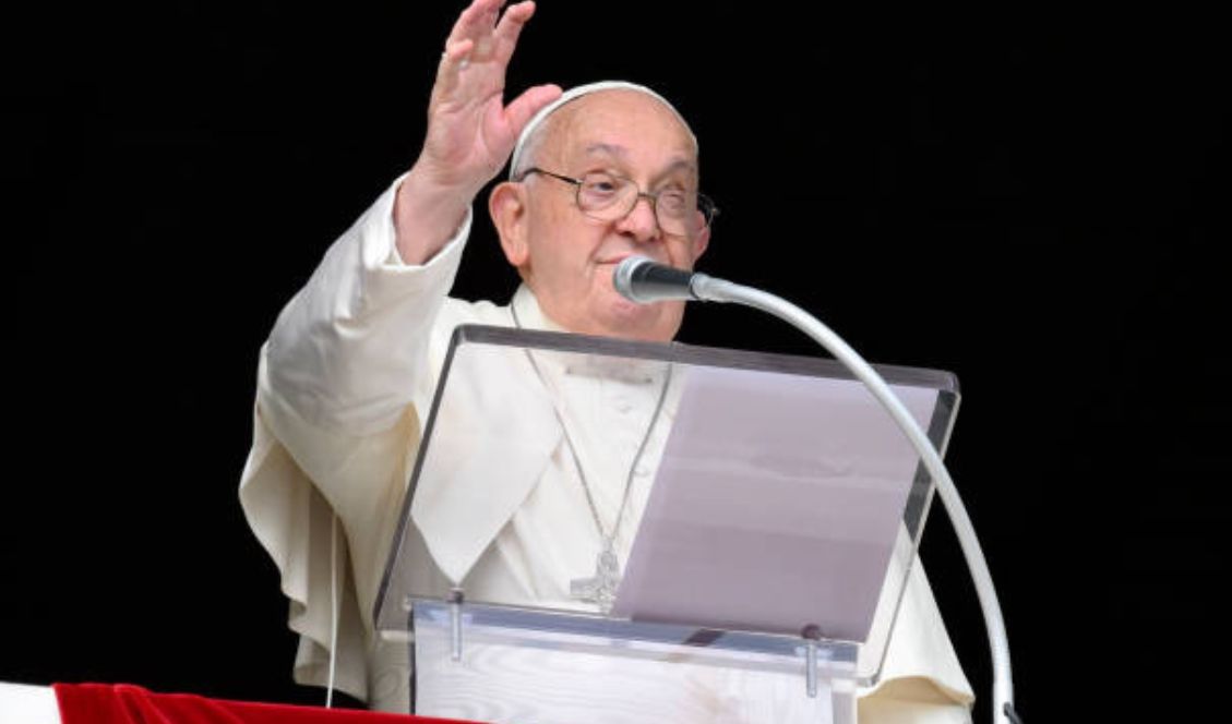 Papa Francisco pide a la comunidad internacional que actúe para el respeto de derecho humanitario