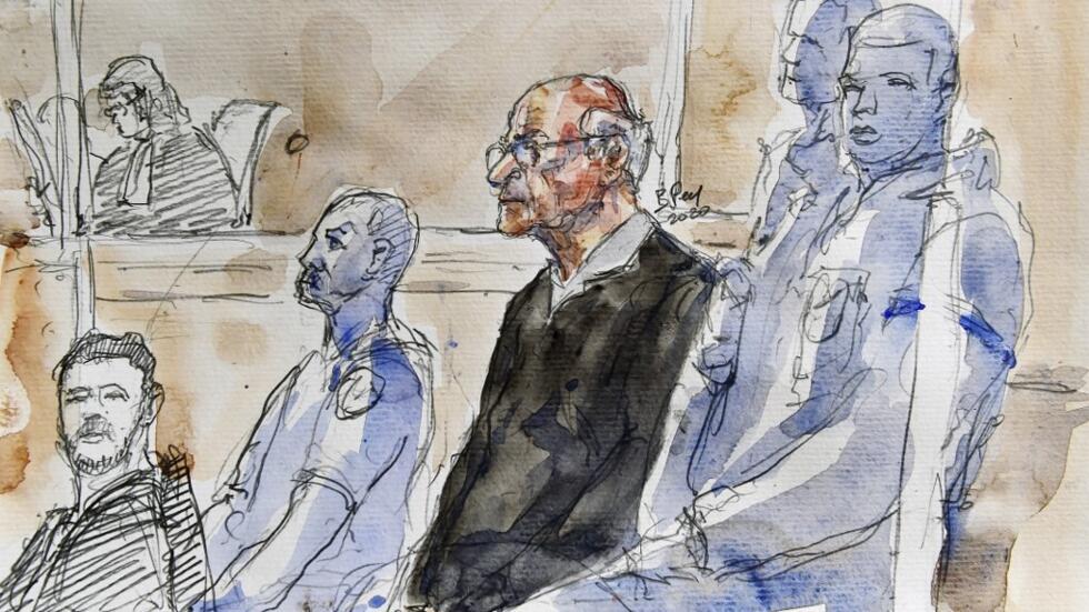 El cirujano acusado de abusar de 299 menores confiesa haber cometido esos «actos odiosos»