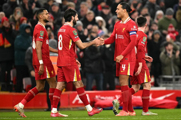 Liverpool golea al Tottenham y avanza a la Final de Carabao Cup