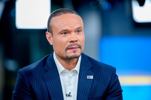 Trump nombra al exagente y comentarista Dan Bongino director adjunto del FBI