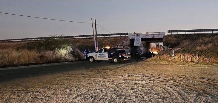 Abandonan cinco cuerpos en una comunidad de Guanajuato