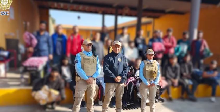 Autoridades capitalinas rescatan a 27 migrantes secuestrados en un hotel de la alcaldía Cuauhtémoc