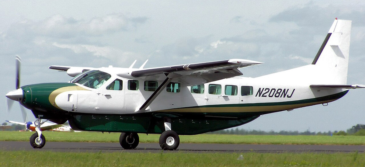 Desaparece avión con 10 personas a bordo en Alaska