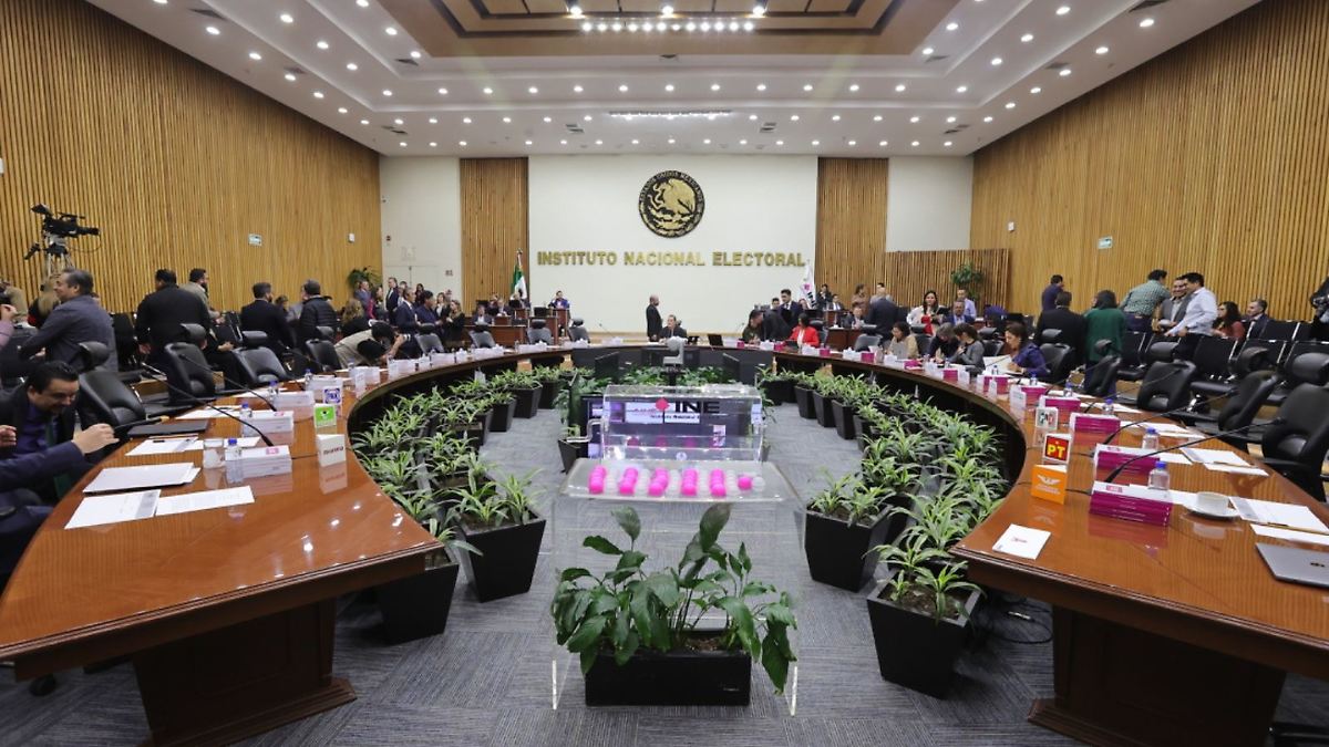 INE: Arrancará este jueves impresión sólo de boletas para cargos nacionales