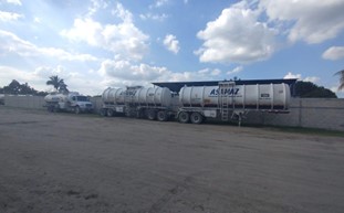 FGR aseguró más de 443 mil litros de hidrocarburo, 19 vehículos y detuvo a una persona en Cunduacán