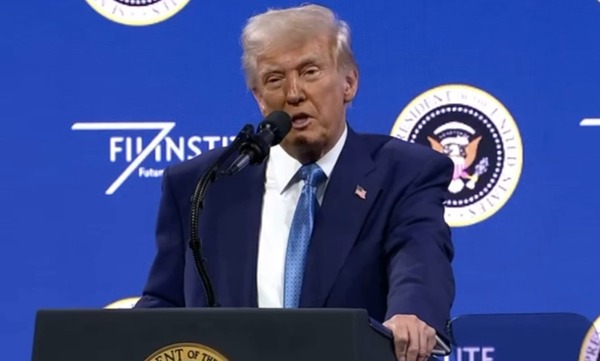 Trump reconoce campaña contra el fentanilo impulsada por la presidenta Sheinbaum en México