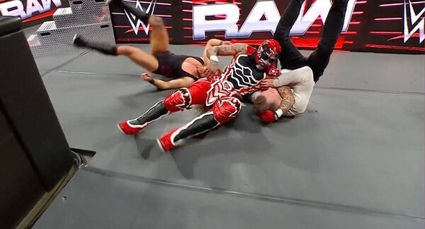 Penta Zero Miedo conserva su invicto en WWE con nuevo triunfo