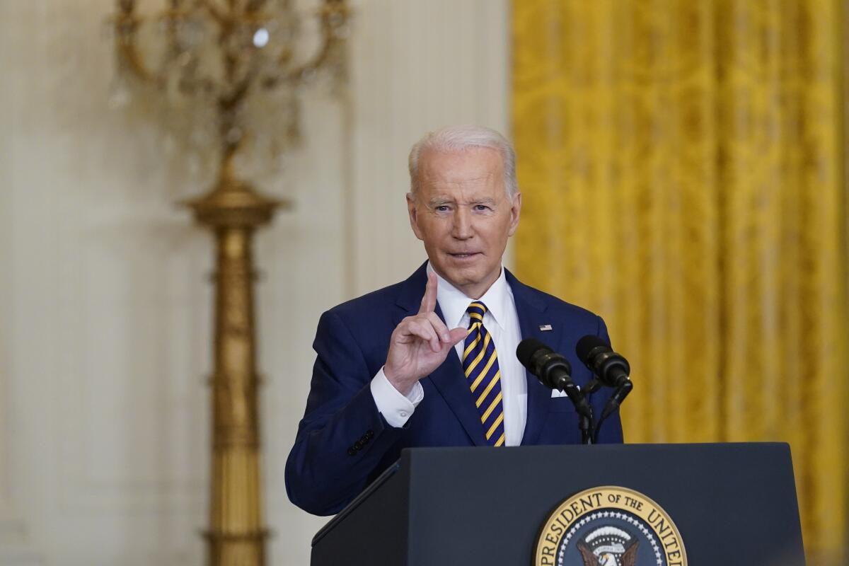 Donald Trump ordena el despido de todos los fiscales de la «era Biden»