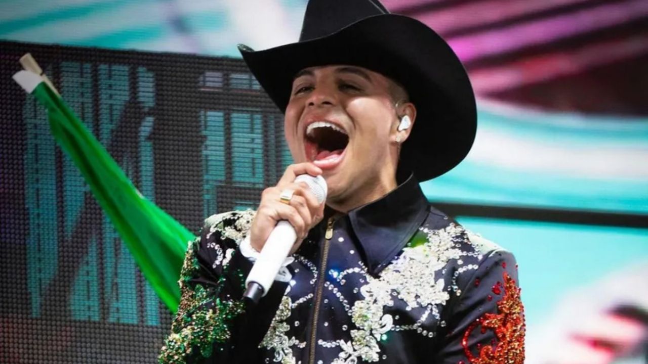 Eduin Caz reacciona tras amenaza de muerte contra Grupo Firme por show en Carnaval de Mazatlán