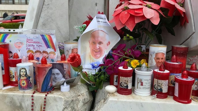 La salud del papa es estable y se somete a otras pruebas médicas