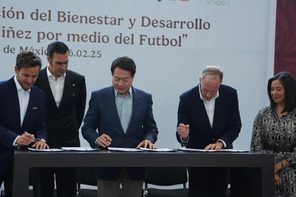 FMF y SEP firman un acuerdo para fomentar el futbol en planteles escolares