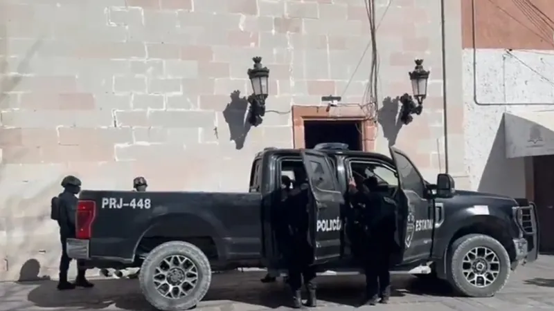 Policía desaparecido de Teocaltiche contactó a su familia; autoridades refuerzan búsqueda