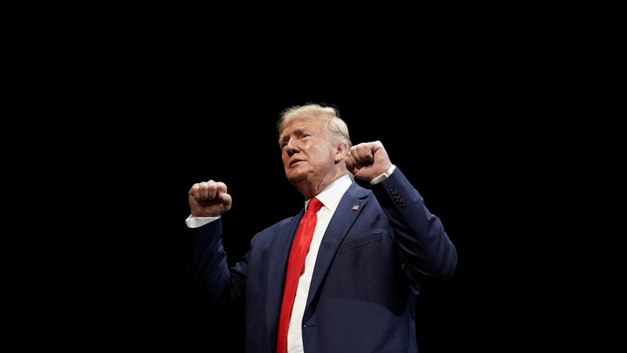 Donald Trump ordena revisar las normativas sobre el uso de armas promulgadas por Biden