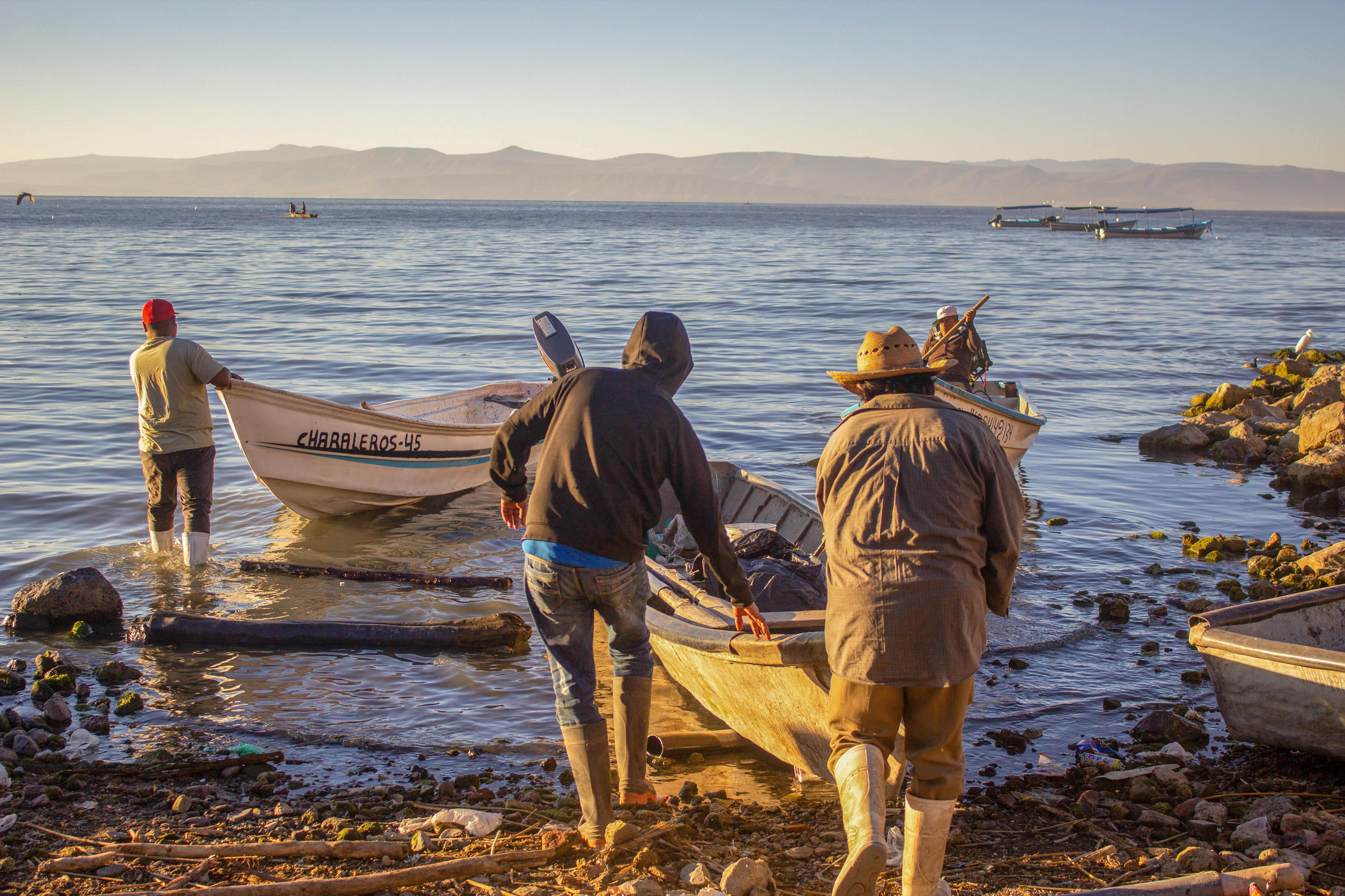 Establece AGRICULTURA periodos de veda y aprovechamiento de pesca a partir de abril