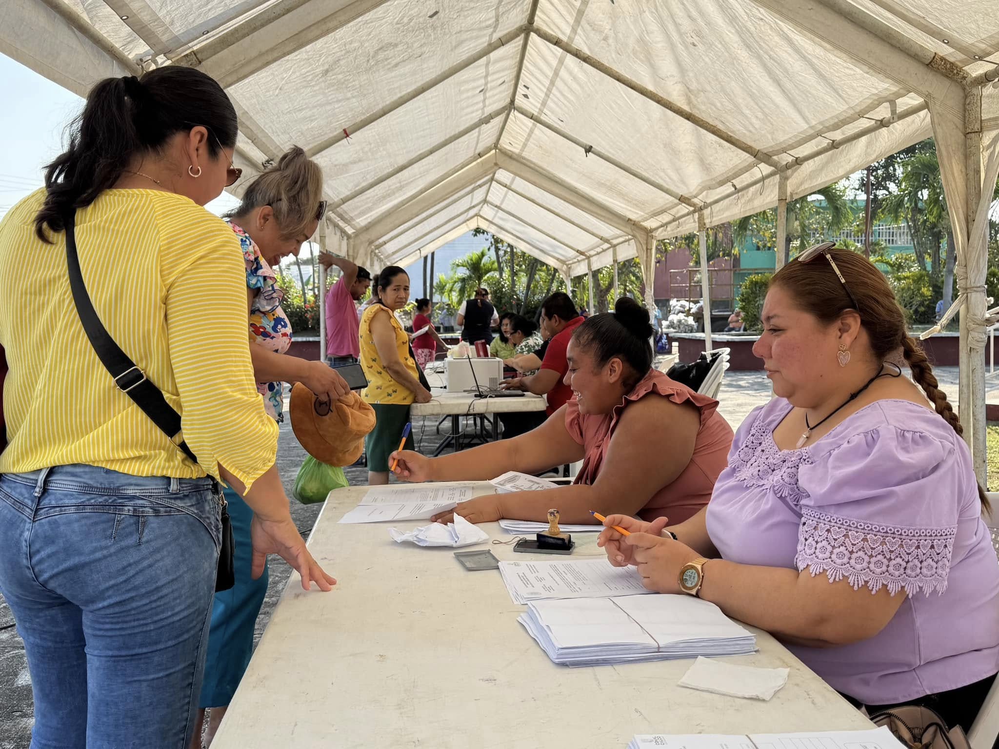 En Comalcalco se llevó a cabo la Jornada de Cajas de Móviles