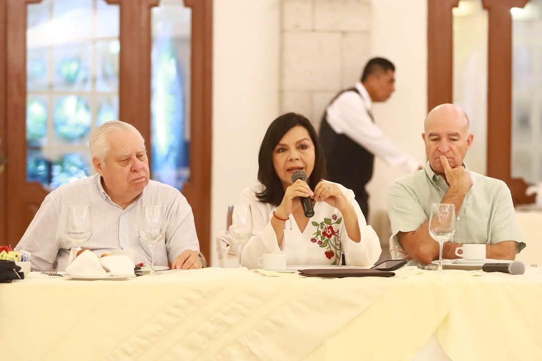 Dialoga Yolanda Osuna con empresarios para construir una Villahermosa más competitiva