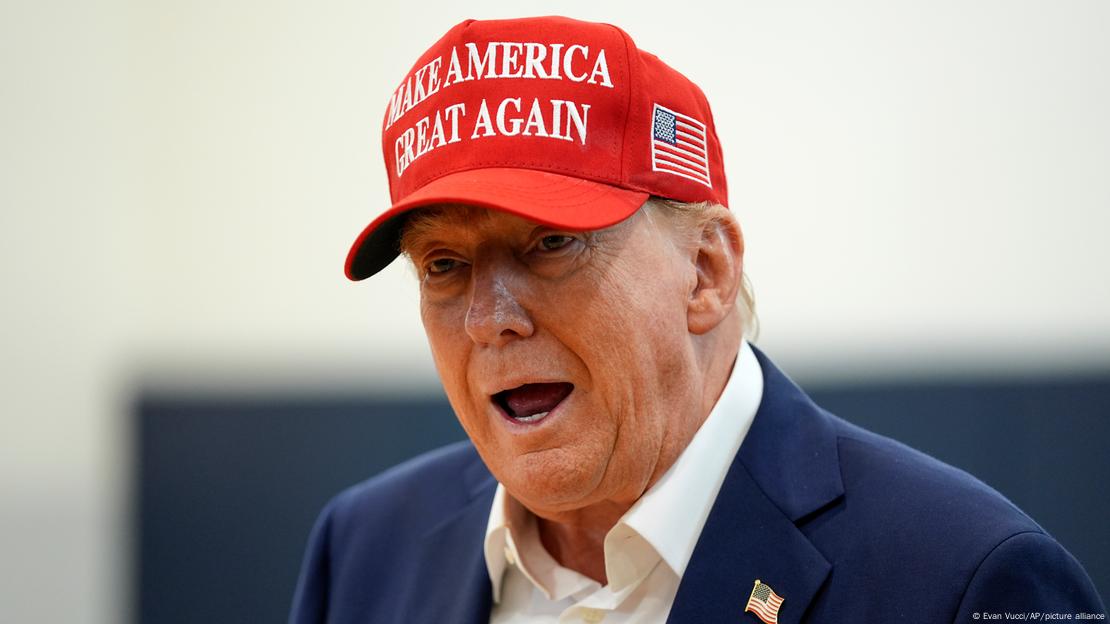 Trump mantiene que impondrá aranceles en abril pero contempla «flexibilidad»