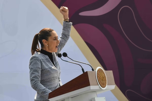 ¡Sheinbaum le gana a AMLO! Registra la aprobación más alta en los últimos 30 años