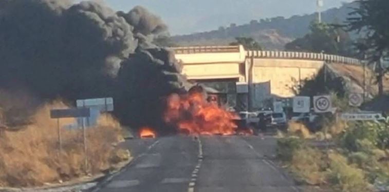 Cinco militares asesinados en emboscadas narcos en México