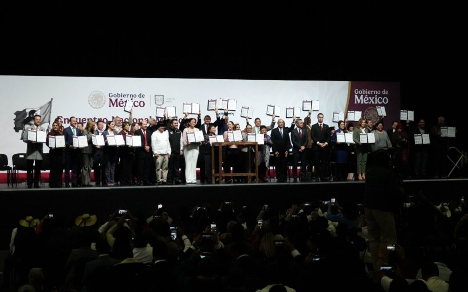 Conago respalda a Sheinbaum ante aranceles impuestos por Trump