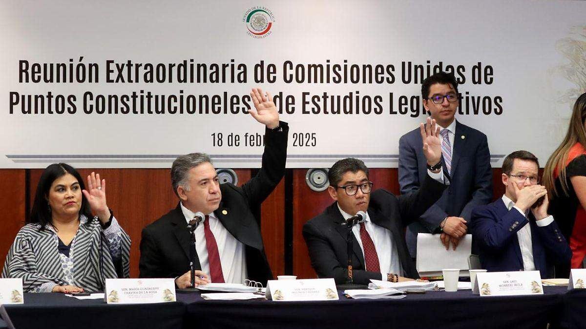Diputados aprueban en comisiones reformas contra nepotismo y reelección