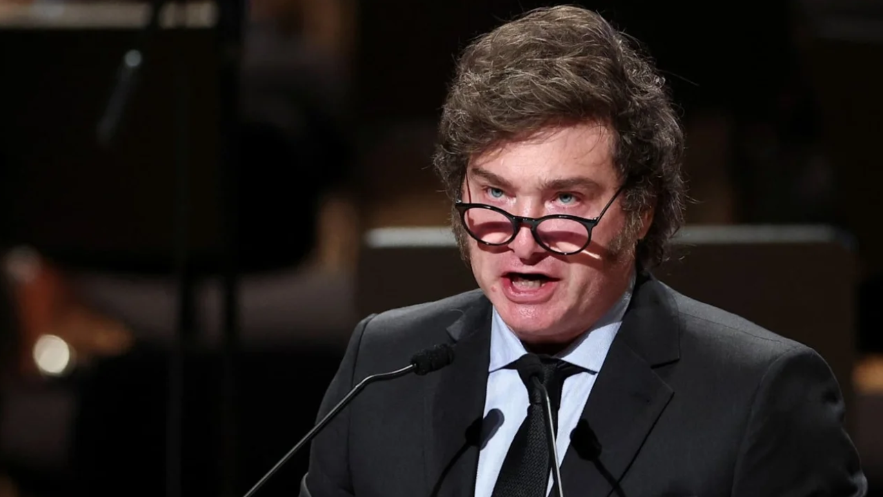 Congreso de Argentina da luz verde para nuevo préstamo del FMI; Milei suspende viaje a Israel por situación del país