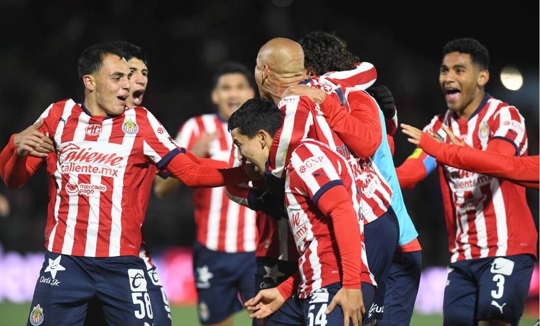 Chivas se enfrentará a Atlas y Tijuana en amistosos; Gerardo Espinoza rotará plantilla