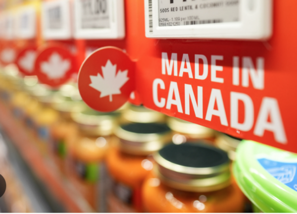 Empresa de venta de alcohol y pizzería de Canadá eliminan productos de EE. UU. por aranceles de Trump