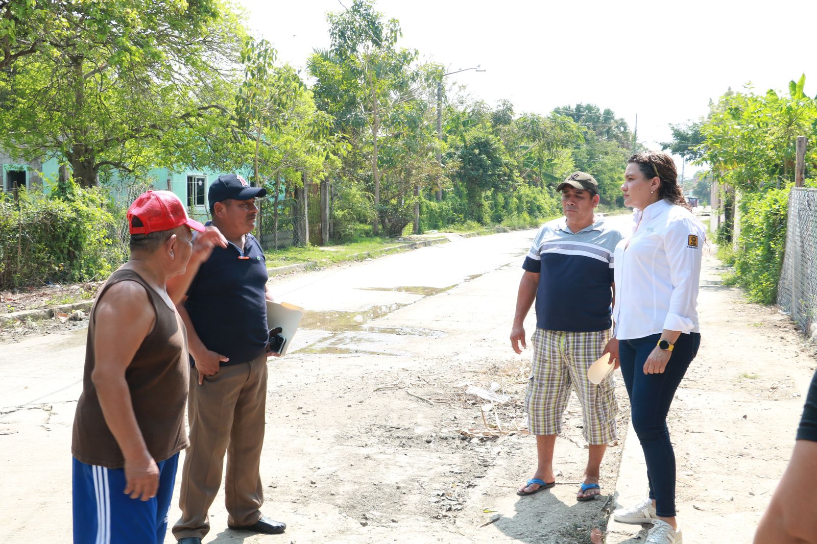 Urge que el ayuntamiento de Centro reparar drenaje de aguas negras en Buenavista 2da sección: Orquídea López Yzquierdo