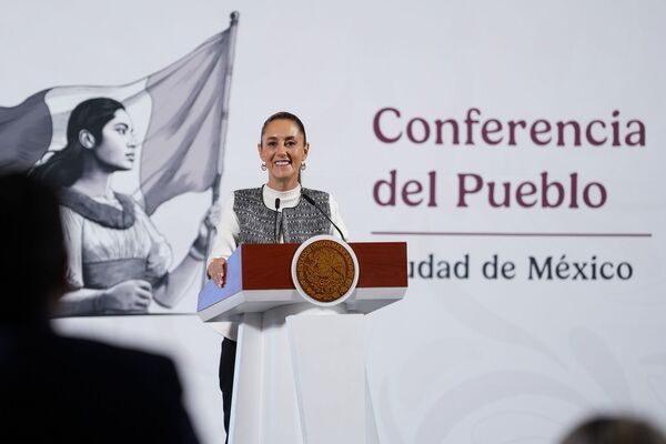 Sheinbaum trabajará para que el sistema público educativo en el INBAL sea un espacio para jóvenes