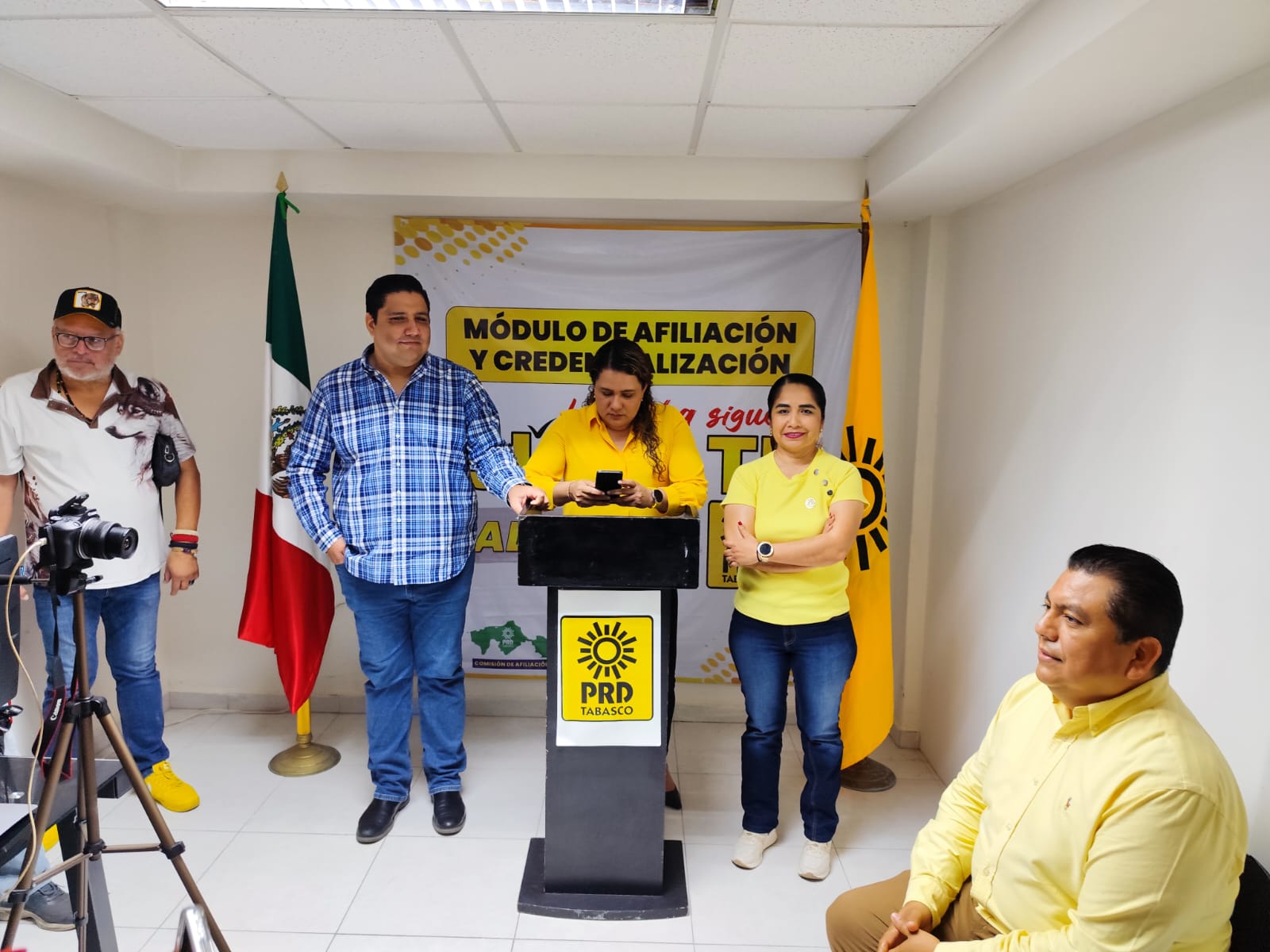 PRD-TABASCO va por 50 mil afiliados en todo el estado: Rafael Acosta León