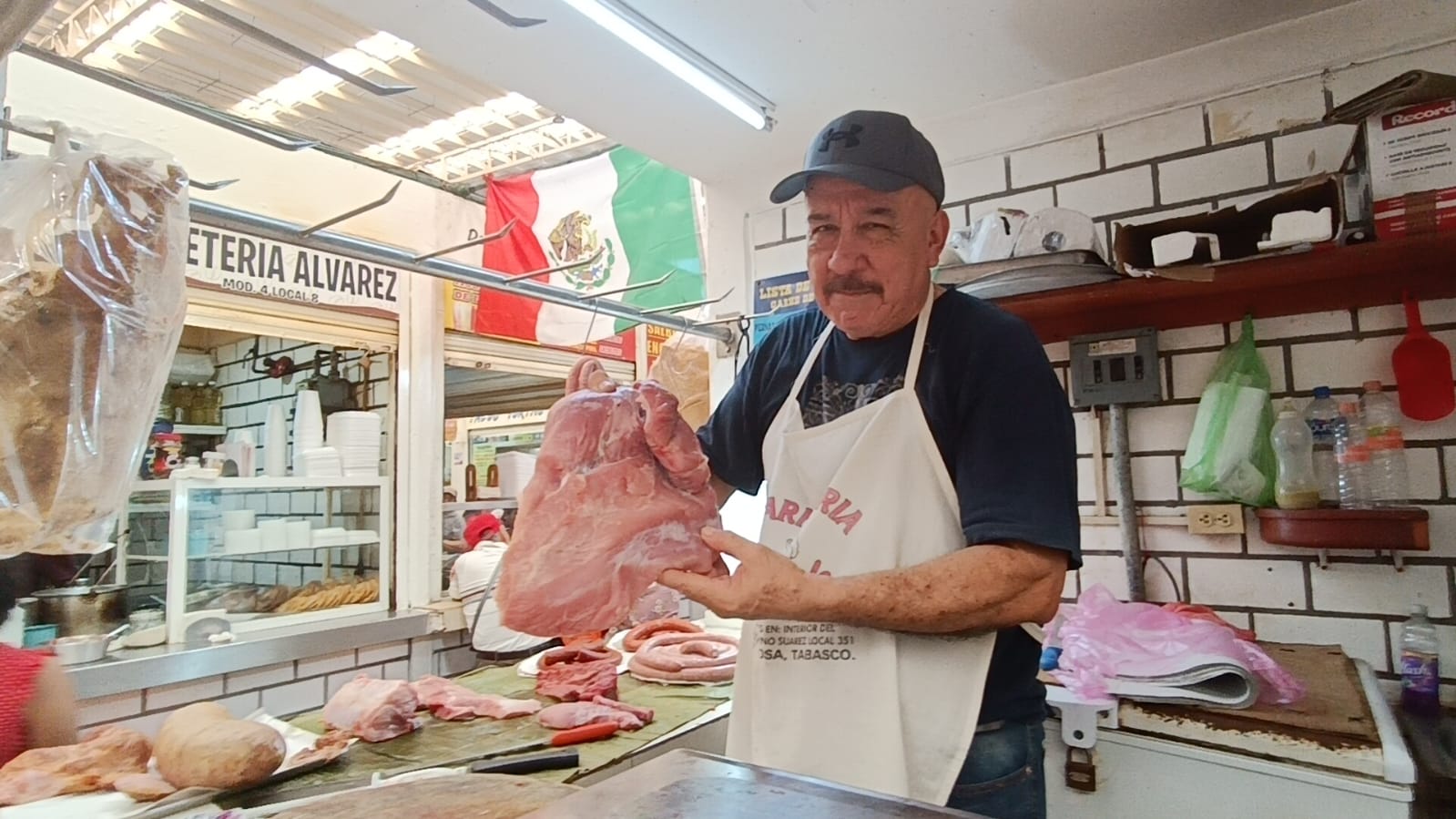 Carne de cerdo en el mercado José Ma. Pino Suárez libre de enfermedades: Gutemberg Arévalo