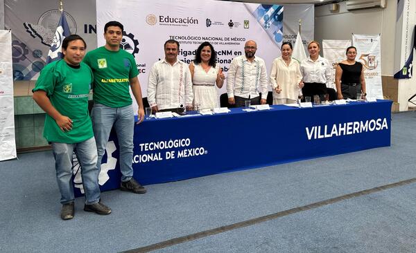 Alfabetizarán a 3 mil tabasqueños por medio de AlfabetizaTec