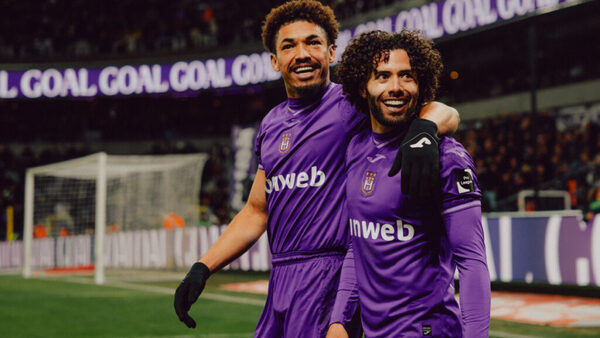 Gol y asistencia del Chino Huerta en triunfo del Anderlecht