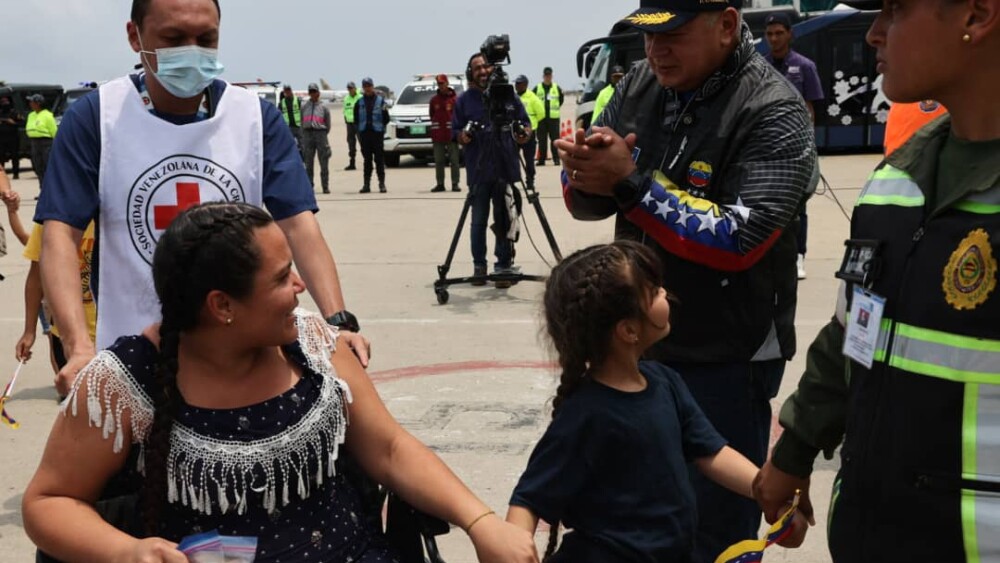 Vuelven a Venezuela 90 niños repatriados desde México