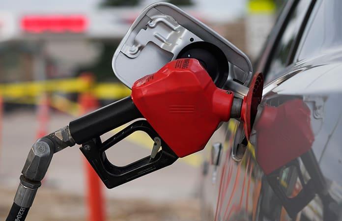 Precio de la gasolina en México está en 23.87 pesos en promedio, asegura Profeco