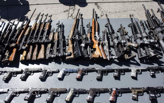 Corte Suprema de EU analiza demanda de México contra fabricantes de armas