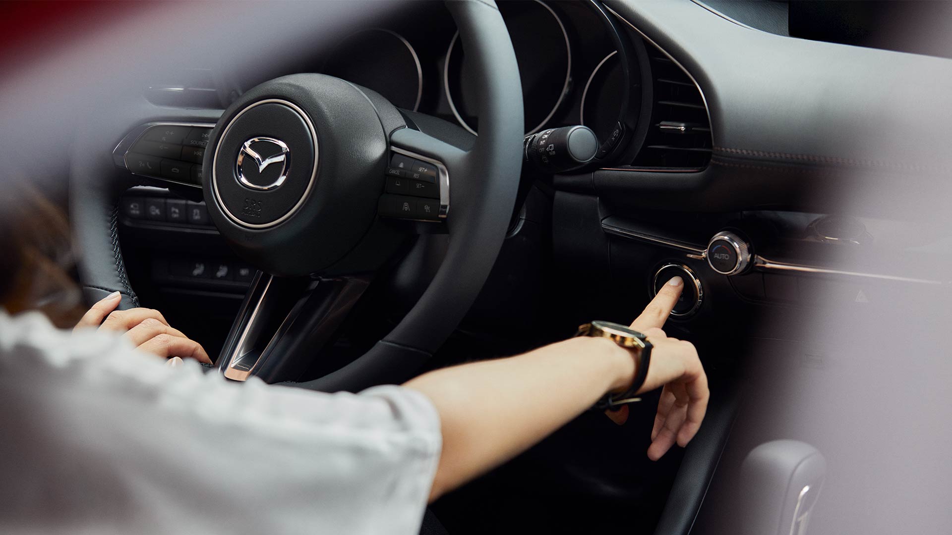 Profeco emite alertas por fallas en modelos de autos KIA, Toyota y Mazda